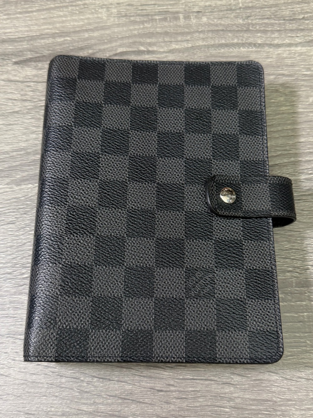 Louis Vuitton Graphite Agenda MM